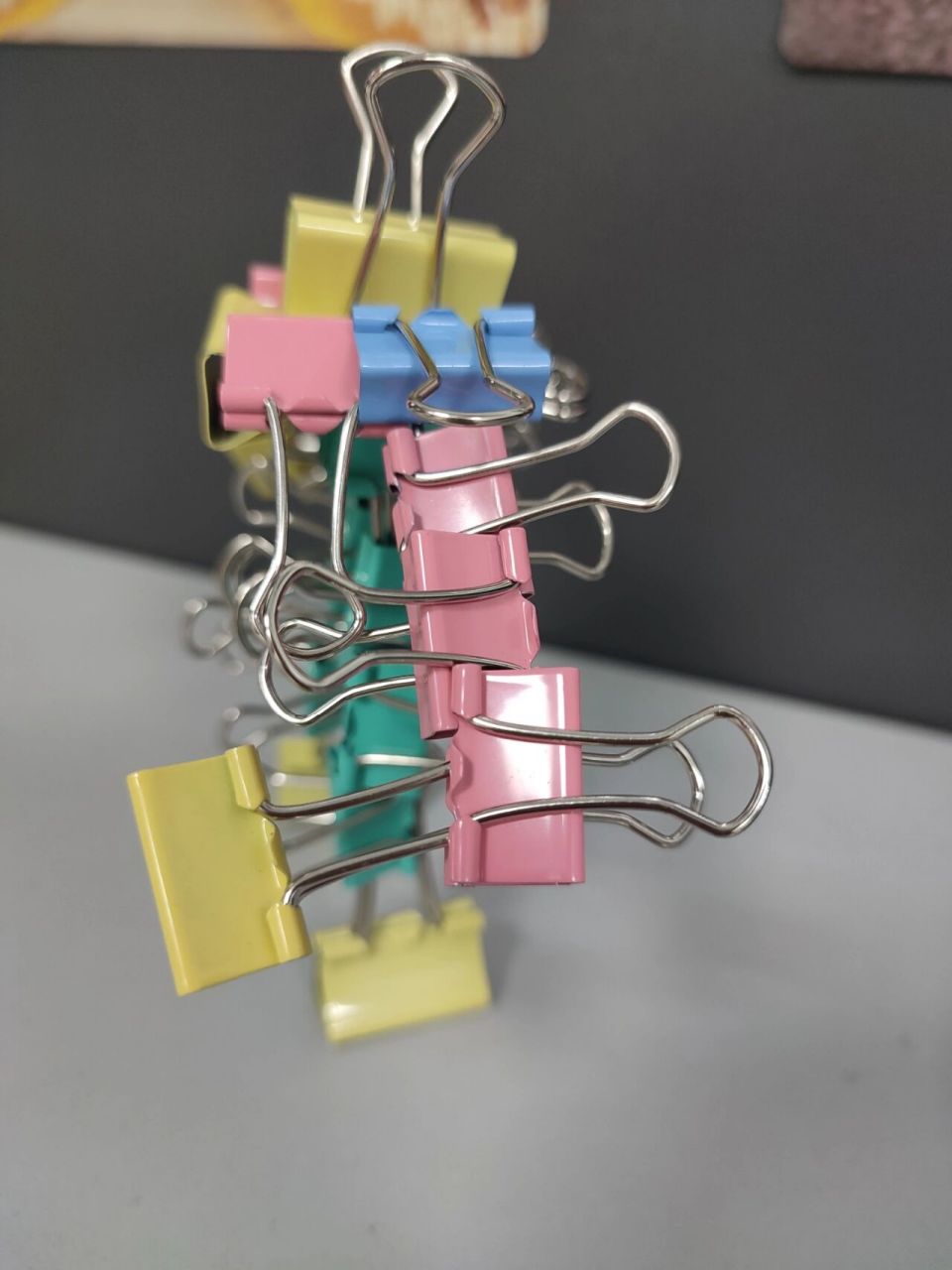 长尾夹-机器人-变形金刚-简易版手工diy 用长尾夹做的变形金刚～ 盯上