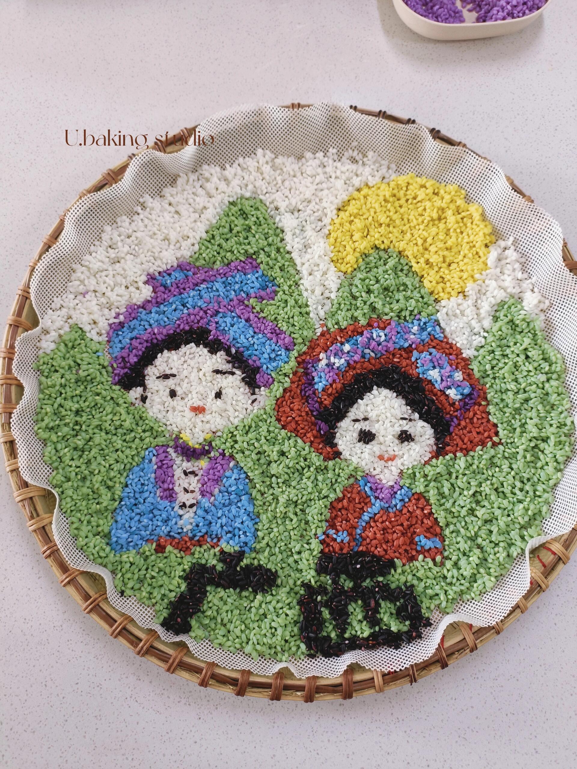 五彩糯米饭摆盘