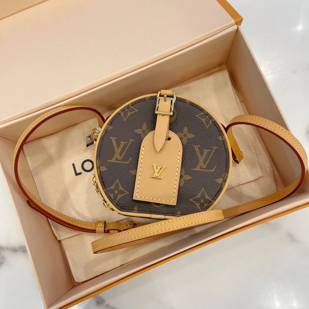 96 lv 路易威登 mini小圆饼 怎么能不算可爱呢97|||96lv路易