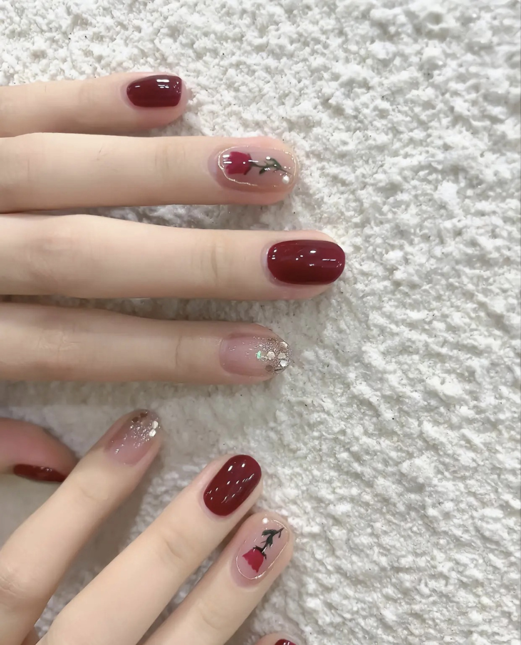 2023准新娘必做的红色系精致短指甲美甲97 请大数据将我推给准备