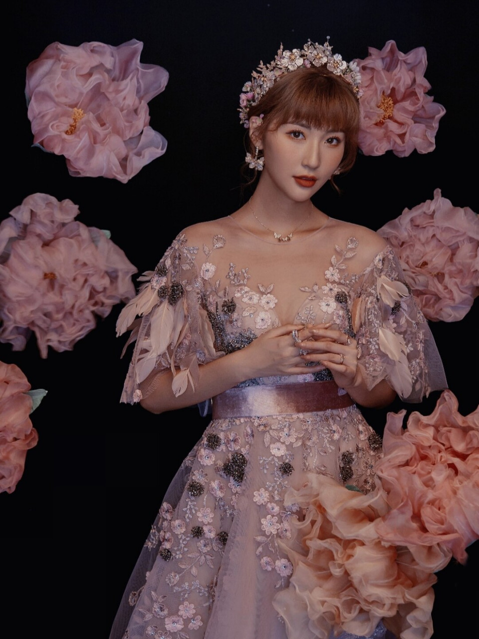 工笔画 明星同款 古摄影 97 前段时间大家有没有被赵丽颖的图美到!