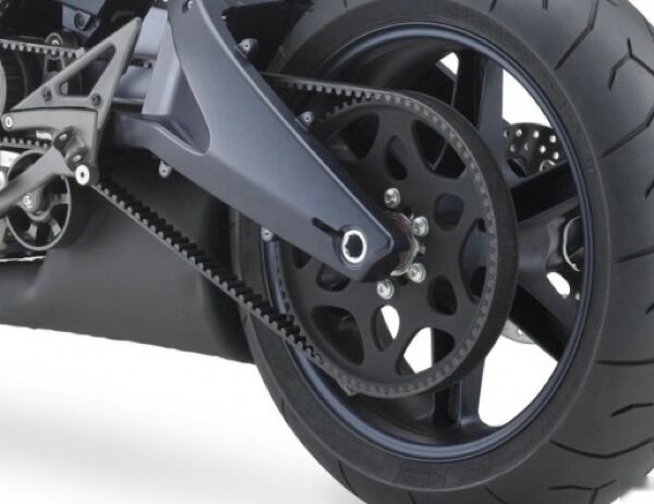 三种传动的优缺点 当前,共有三种比较主流的的摩托车驱动方式,包括