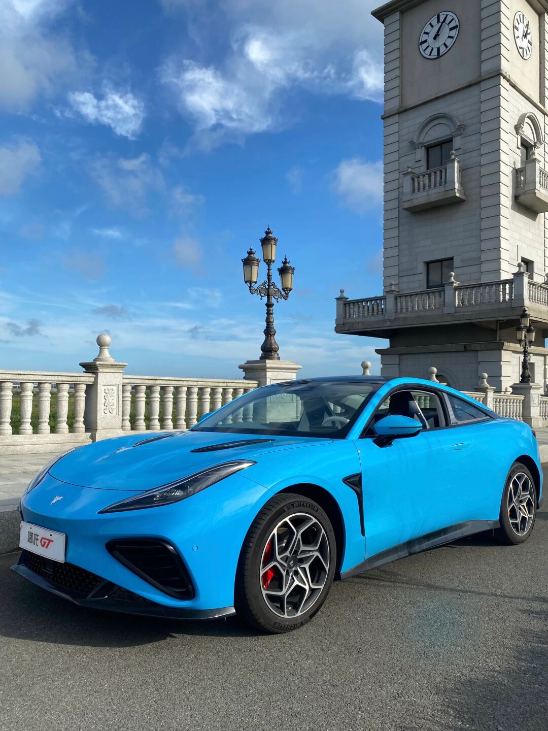 这个夏天终于可以开着车,来一场姐妹行啦～～ 选了好久看上了酷酷的