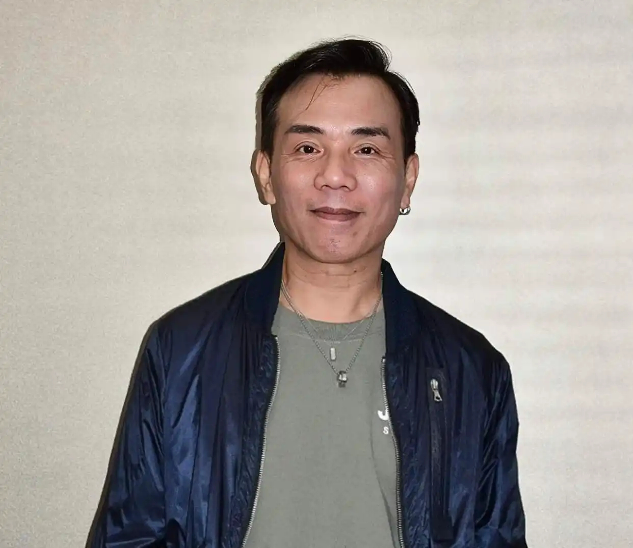 中国香港知名男歌手#李国祥去世#,终年60岁