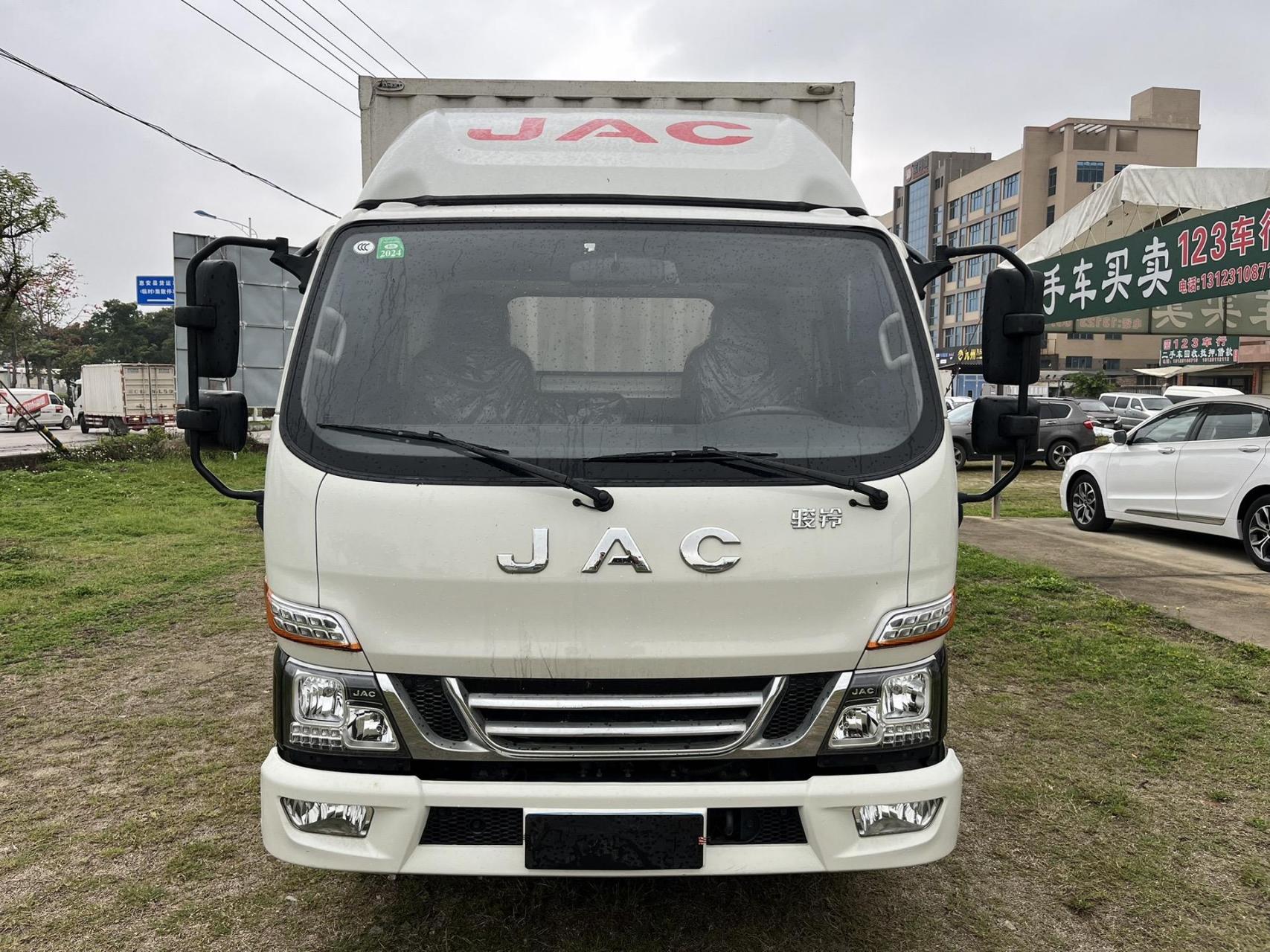 2023年2月江淮骏铃柴油3米8厢式货车!一手车!新车办好11万元!