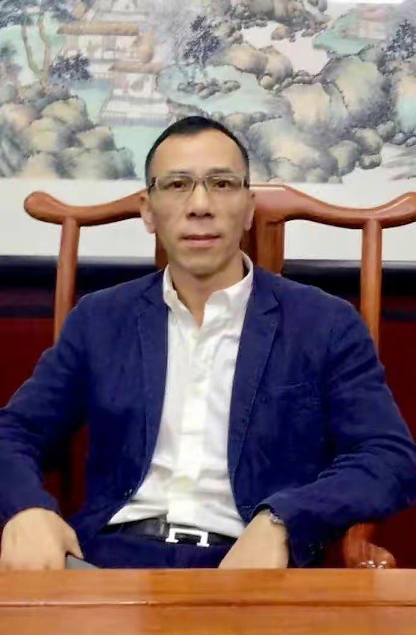 【#徐晓峰商业版图#】#财经大v徐晓峰被三罪公诉# 近日,上海某坐拥400