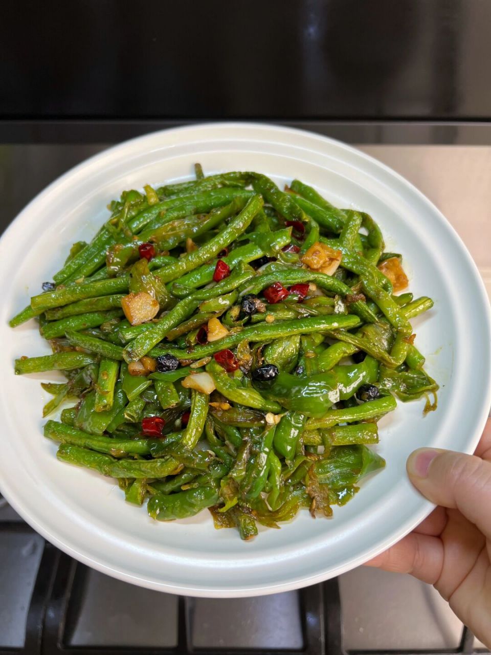 擂辣椒炒长豆角,学会就是你的拿手菜,巨好吃 豆角这样做真的特别好吃