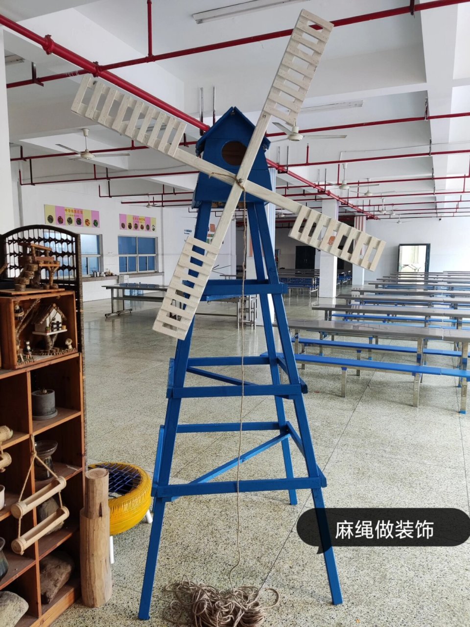 自制diy木头风车 为了学校生态园中心有个花园才造的风车  做个景观用