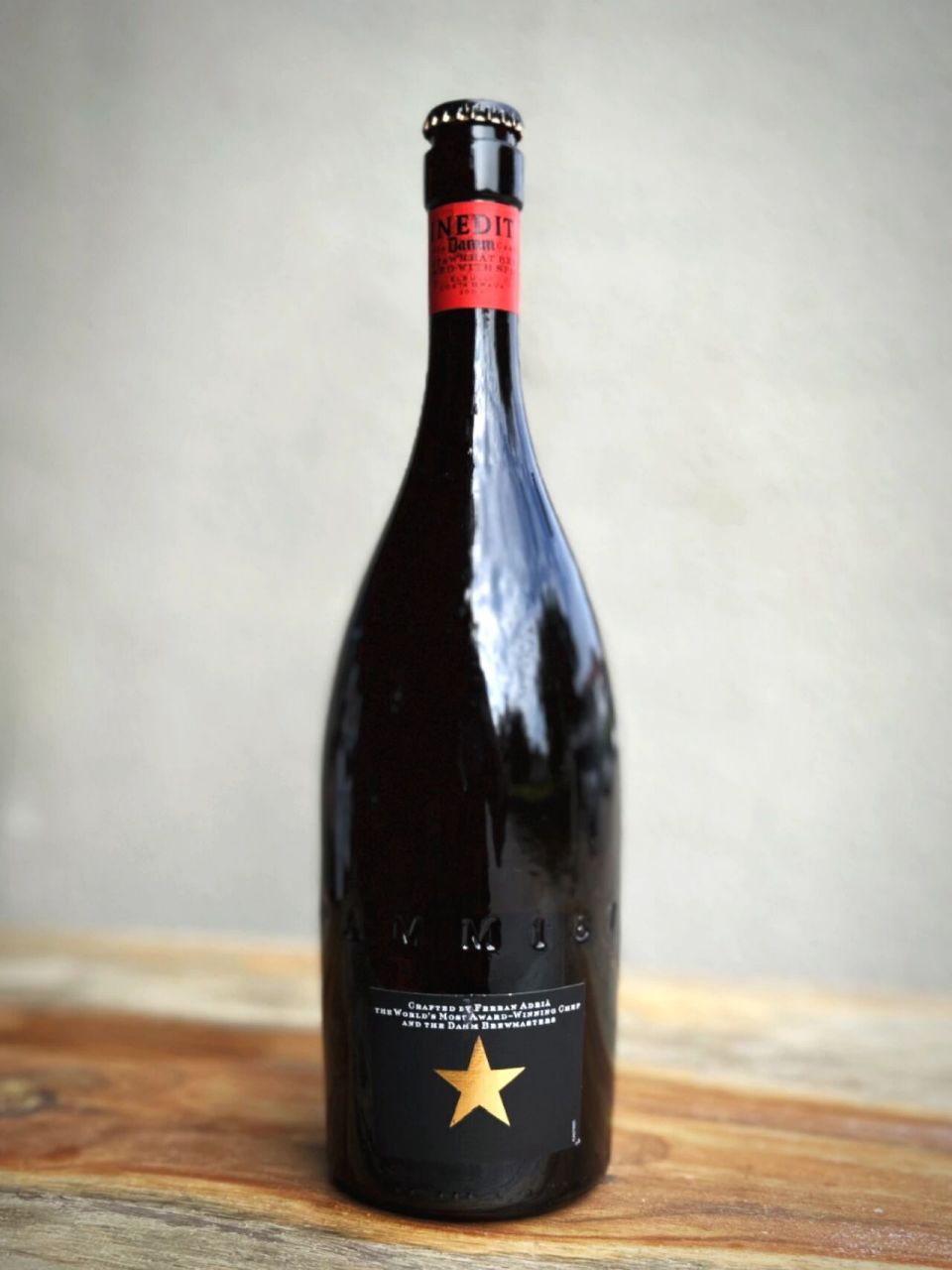 艾帝达姆大星啤酒90 estrella damm inedit witbier .