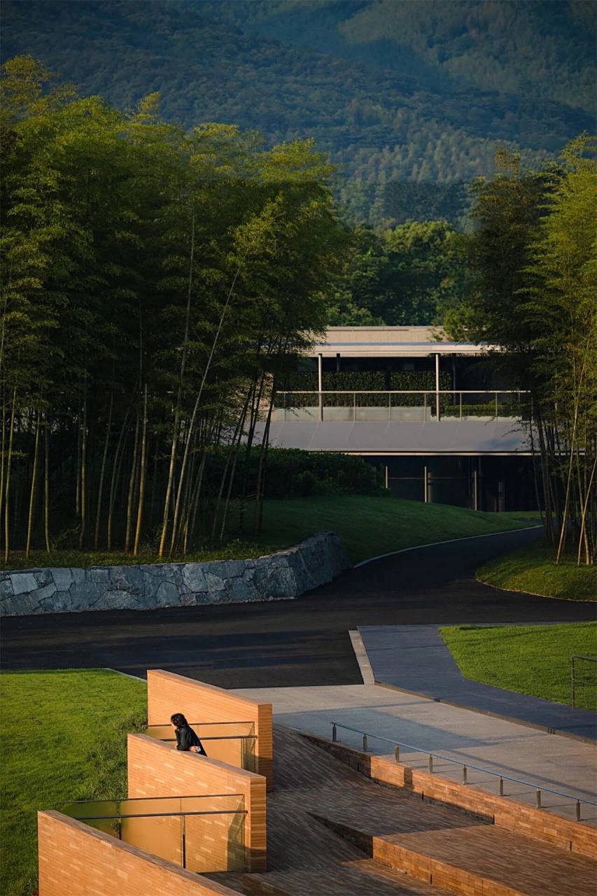 宜兴窑湖小镇晴雨湖公园 坐落于宜兴阳羡生态旅游度假区境内的窑湖