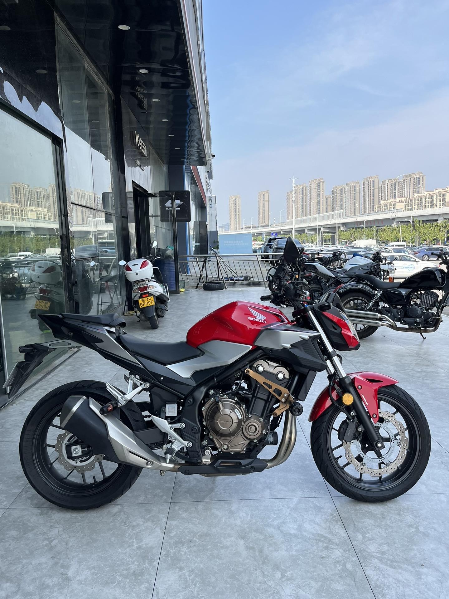 21年cb500f实表5000公里无瑕疵无瑕疵连倒车都没有包实表无事故