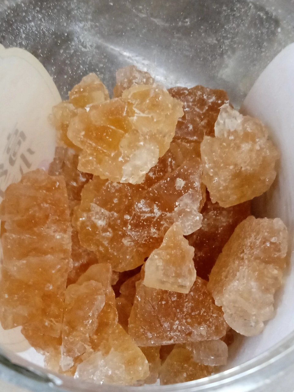 正宗广东乌醋姜教程:首先将连州小黄姜刮去皮洗净