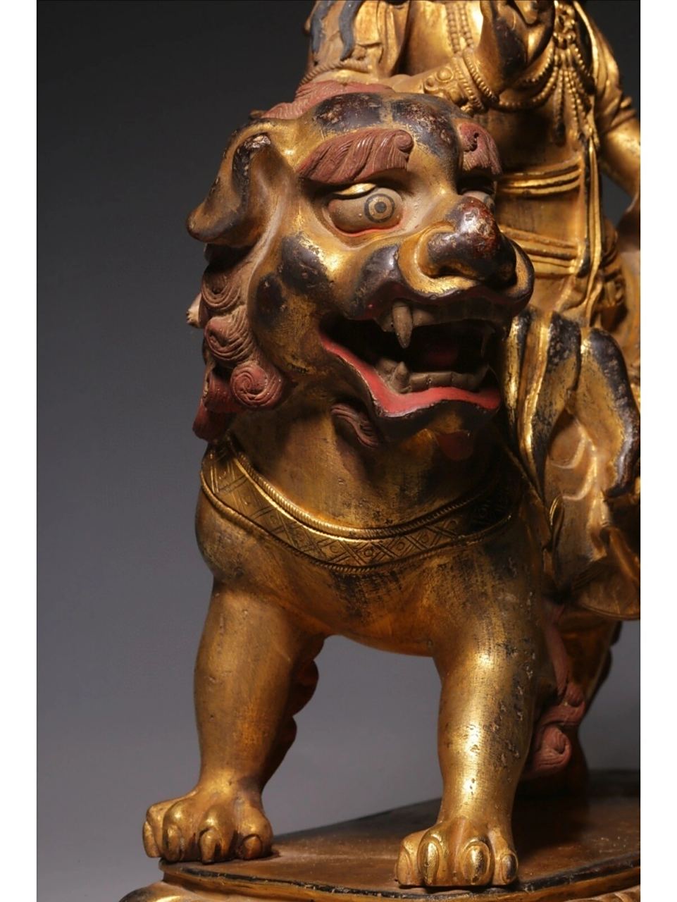 骑狮子观音像05 清 铜鎏金完美开脸观音佛造像 开门清代老佛像,皮壳