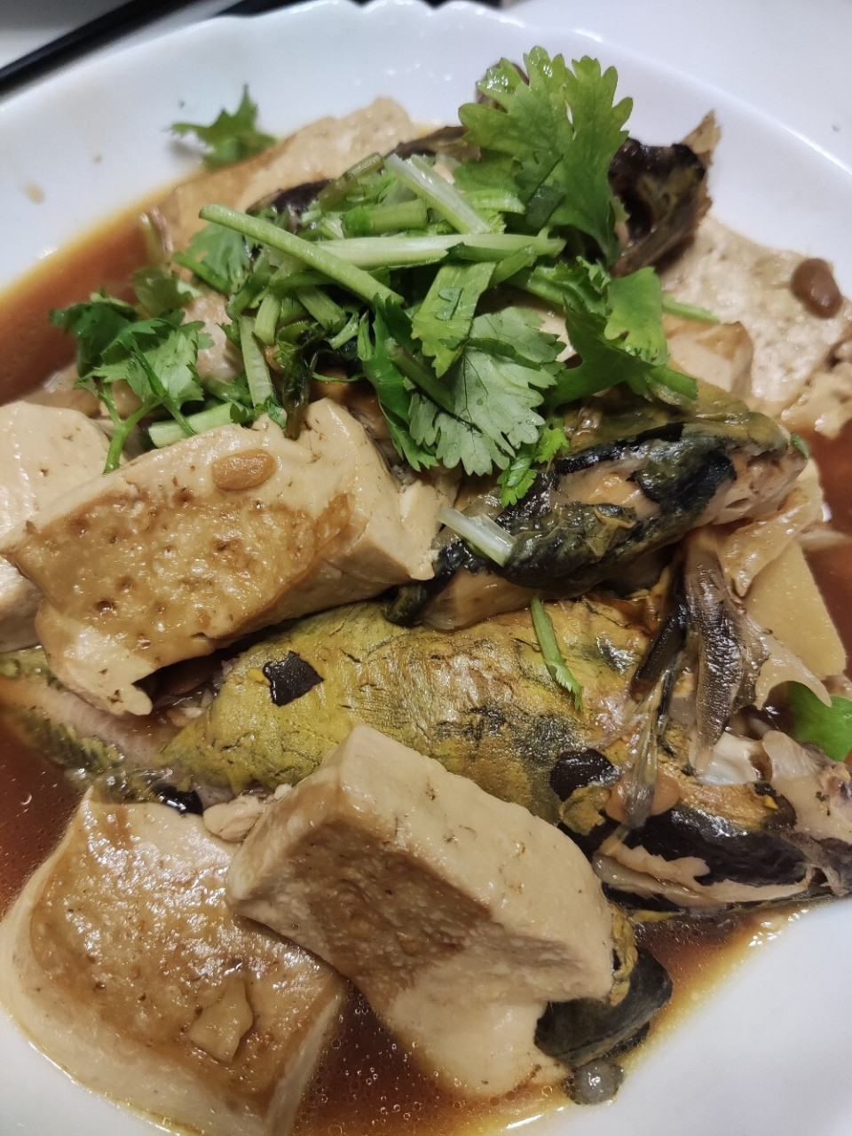 戈雅鱼炖豆腐 美味的晚餐 戈雅鱼炖豆腐 蒜蓉茼蒿 清炒胡萝卜丝 花菜