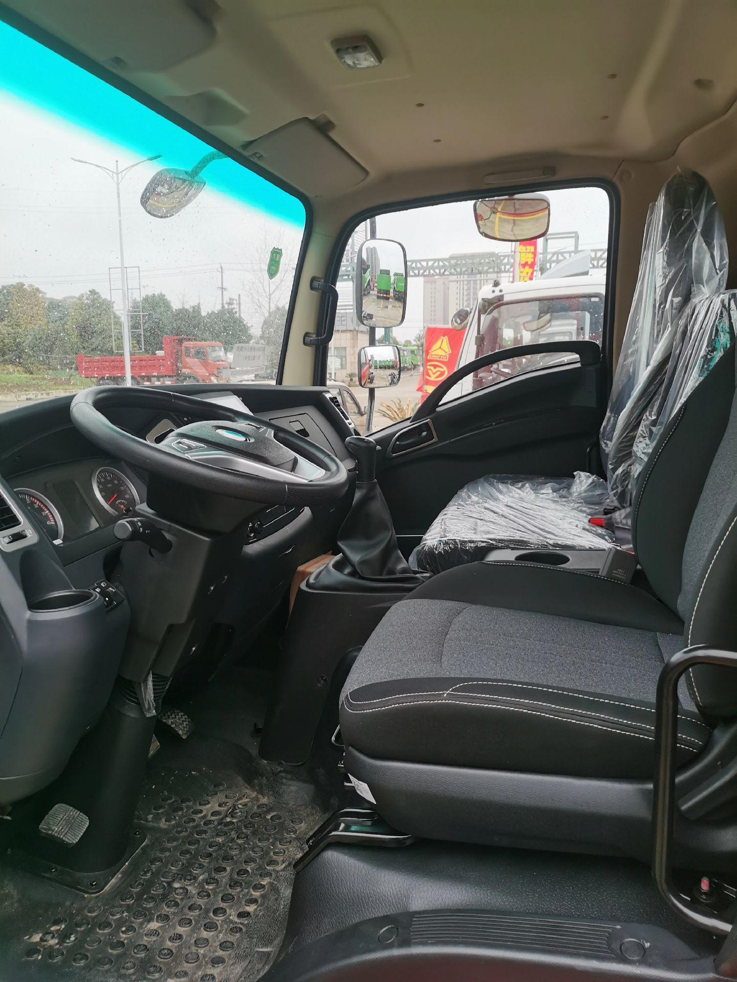 陕汽德龙轻卡,高节油,高出勤,低维保