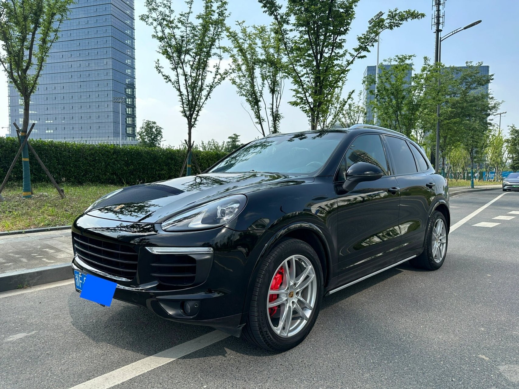 四十多万的卡宴你说香不香 换车啦出一台17年保时捷卡宴 一手户 实表