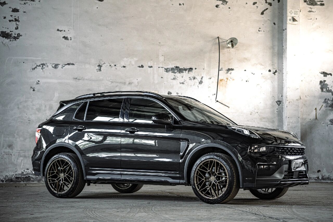 领克01|改装案例和指南分享 作为一个职业改轮毂选手,听说里写攻略会