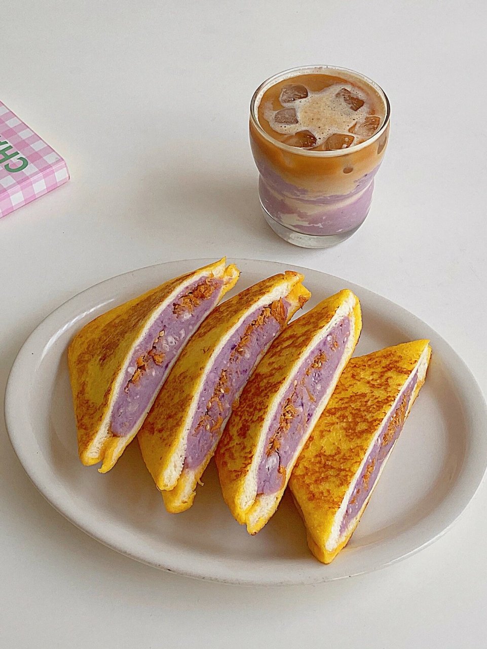 营养早餐|芋泥肉松三明治 好吃到转圈圈 芋泥和肉松简直是神仙吃法