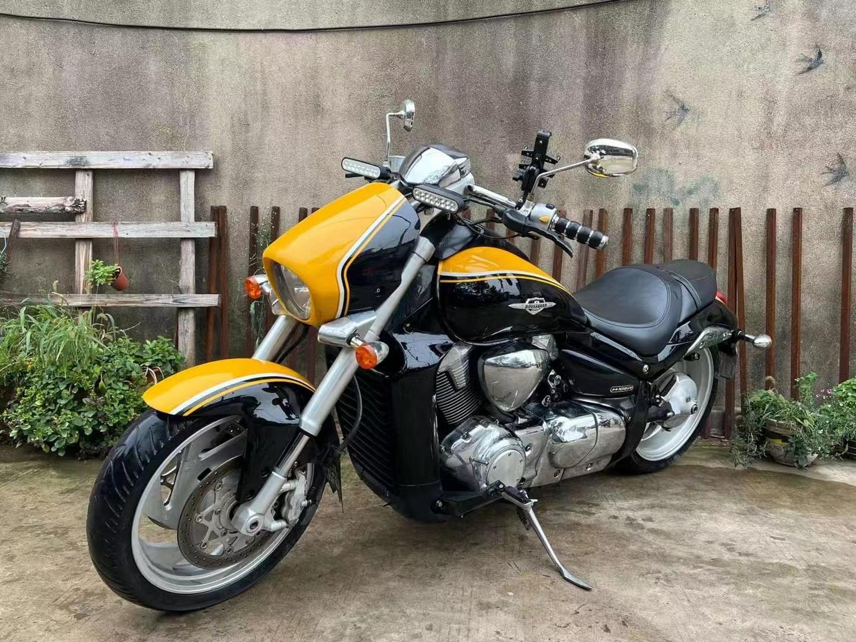 售价36800元包邮, 铃木林荫大道m109r 大型肌肉巡航太子摩托 电喷水冷