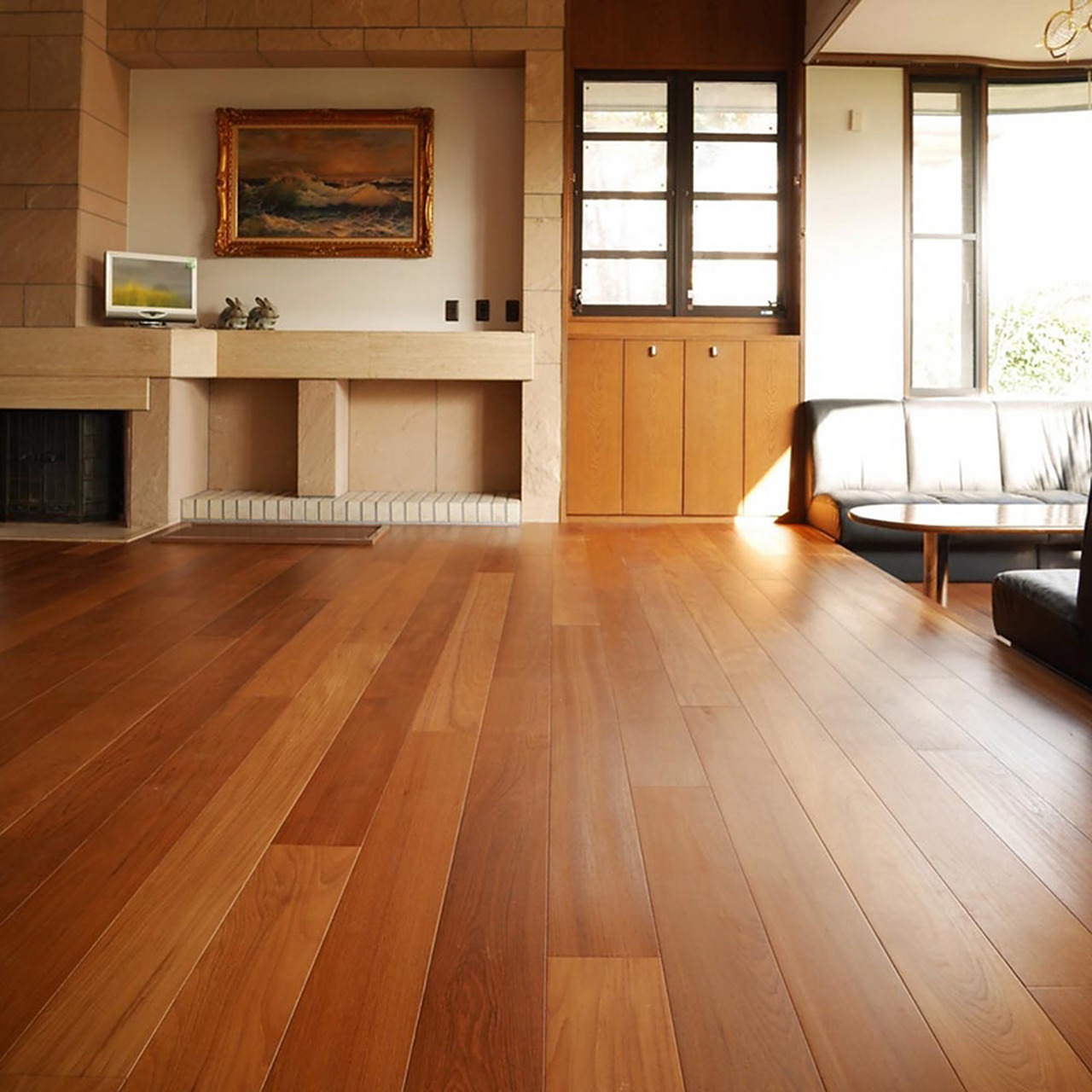 2023年柚木板价格行情(上) 一,缅甸柚木地板(图1) 按涂饰面划分:柚木