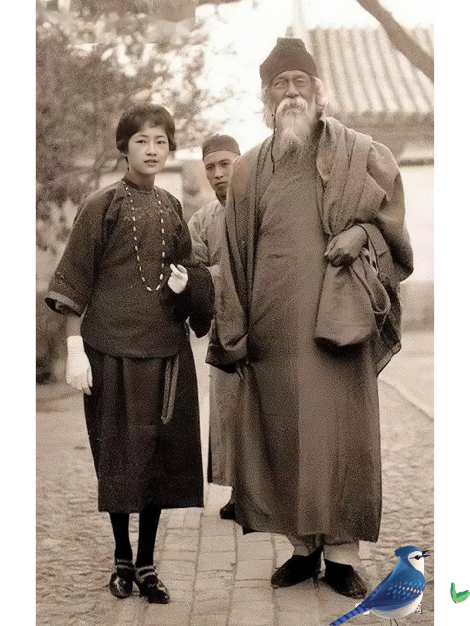 林徽因接待泰戈尔的珍贵图片 1924年,著名诗人泰戈尔访华,20岁的