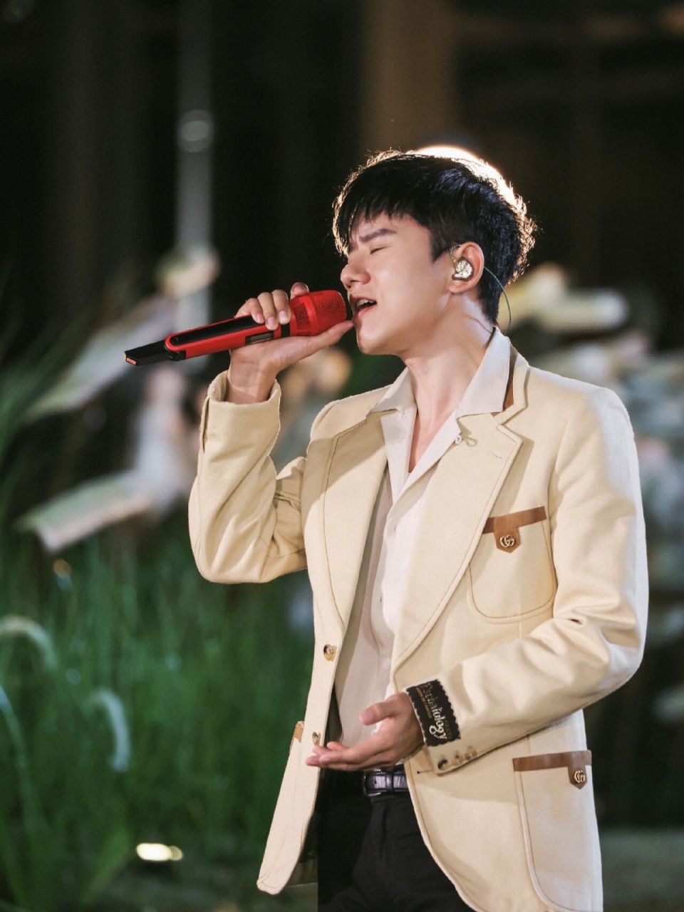 张杰越来越帅了!