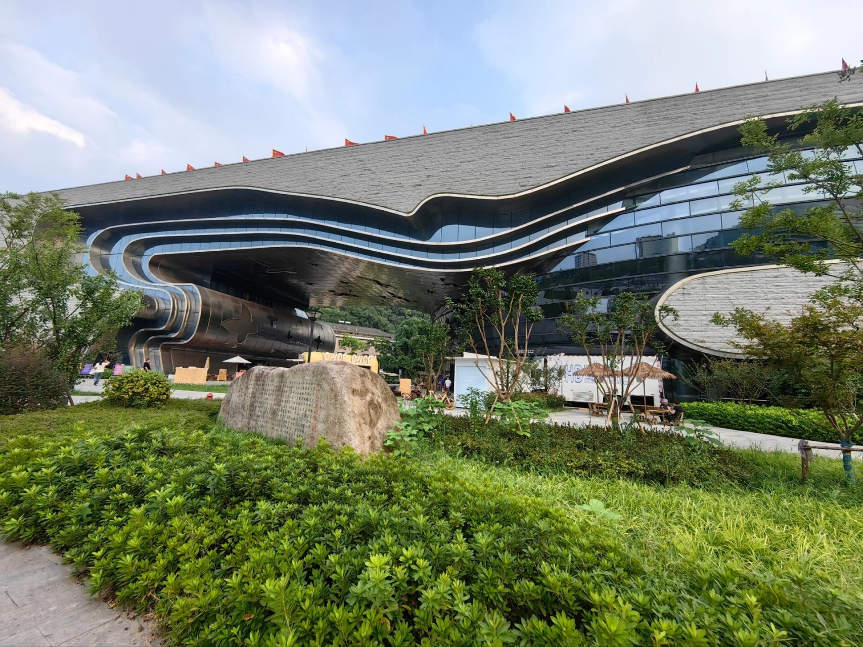 27文旅版新梁祝观后感 第一次来到杭州蝴蝶剧场观看演出,享受了一场
