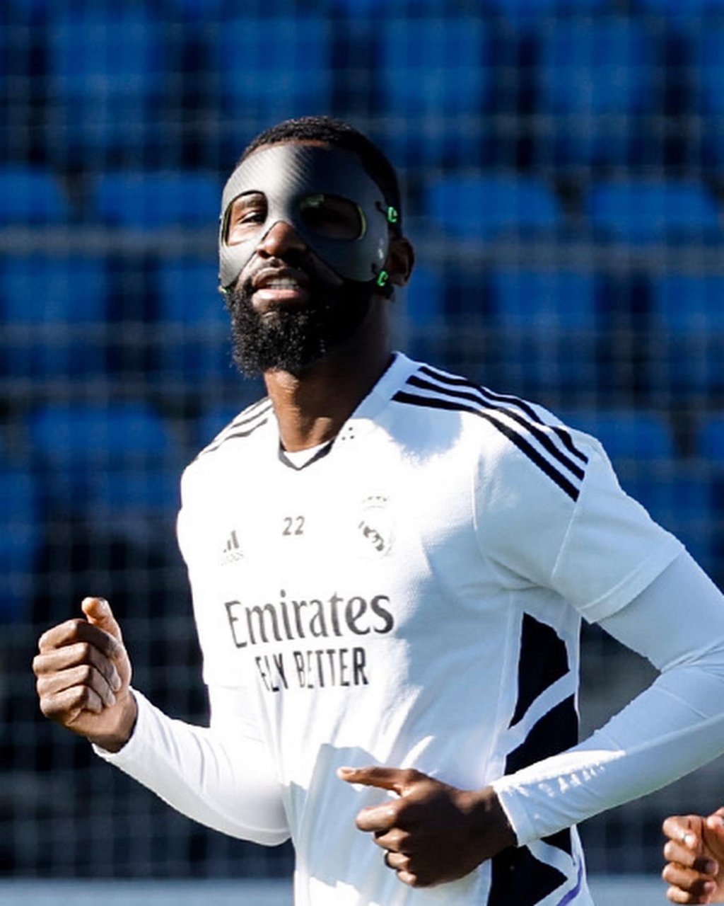 吕迪格(面具版)已就位