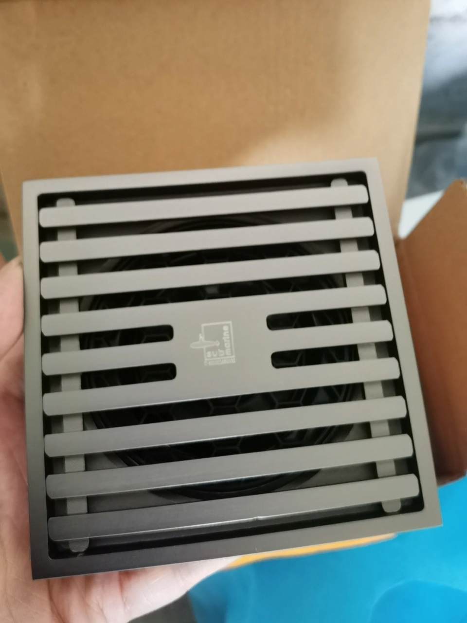 潜水艇地漏(注意事项一定要记住) 地漏直接去实体店购买的,懒得再去