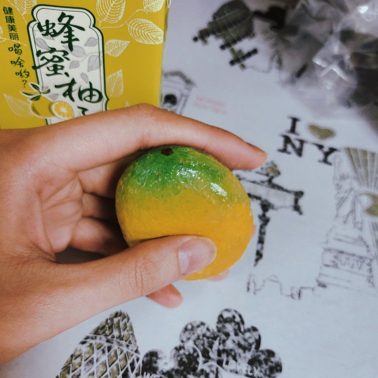 石头画|一个芒果03 很简单的小摆件但需要耐心 建议先用小石头练手