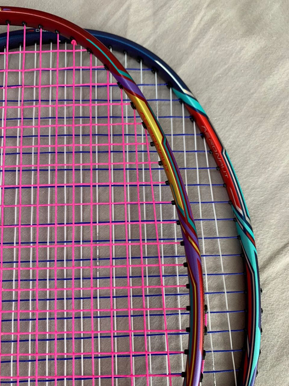 接上篇说完9000与9000i,下面就讲讲李宁风动家族中人气最高(我猜的)的