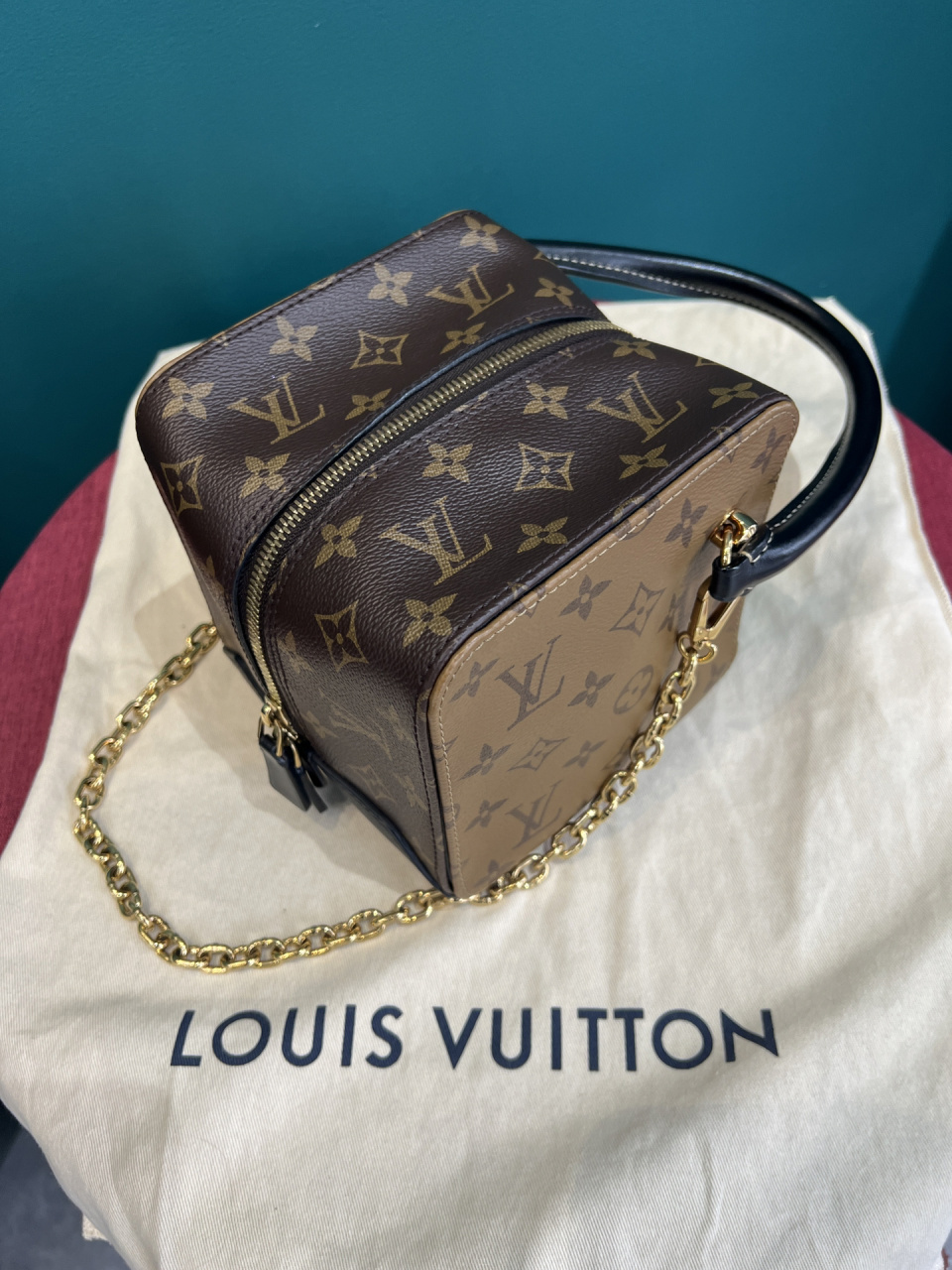 lv  拼色骰子包,专柜大爆款已绝版,上身超美,好价90