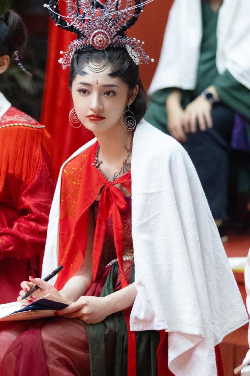 周洁琼蜘蛛精美翻了,还原度超高