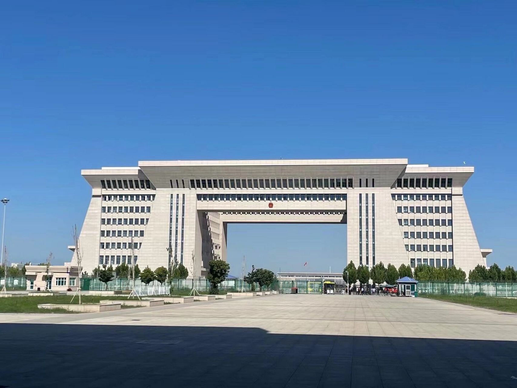 9899中华人民共和国国门|霍尔果斯口岸