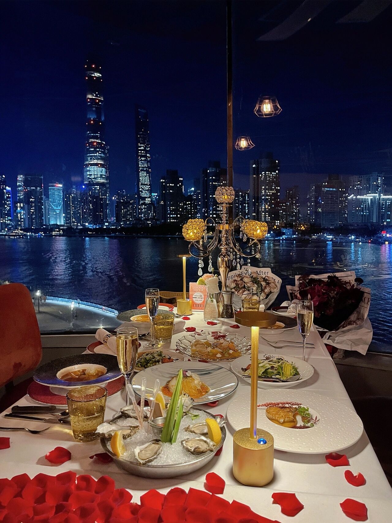 上海|外滩绝佳观景餐厅94