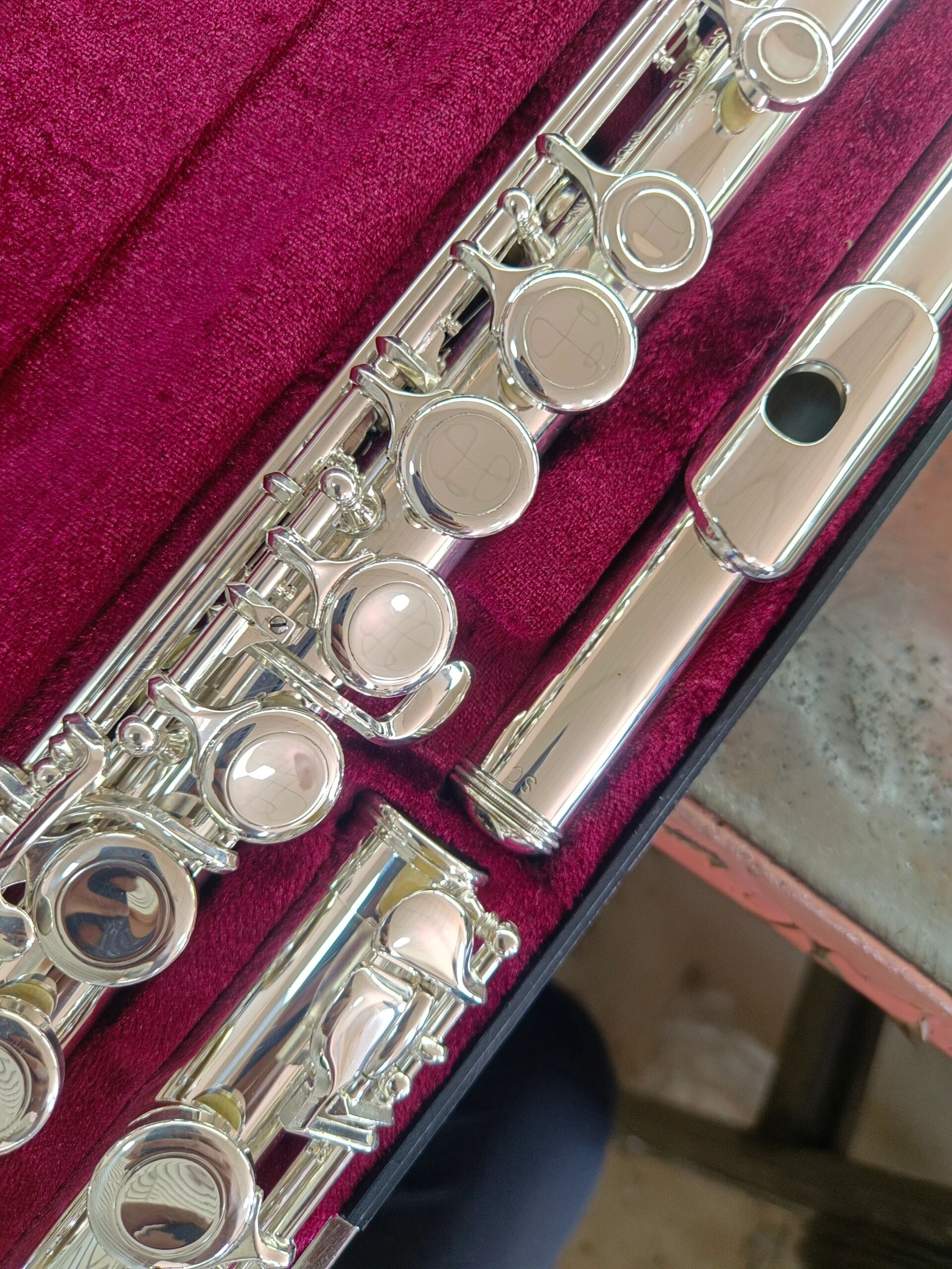 杰普特长笛700ec 杰普特长笛 700 ec,sc纯银吹口,初学很不错的选择