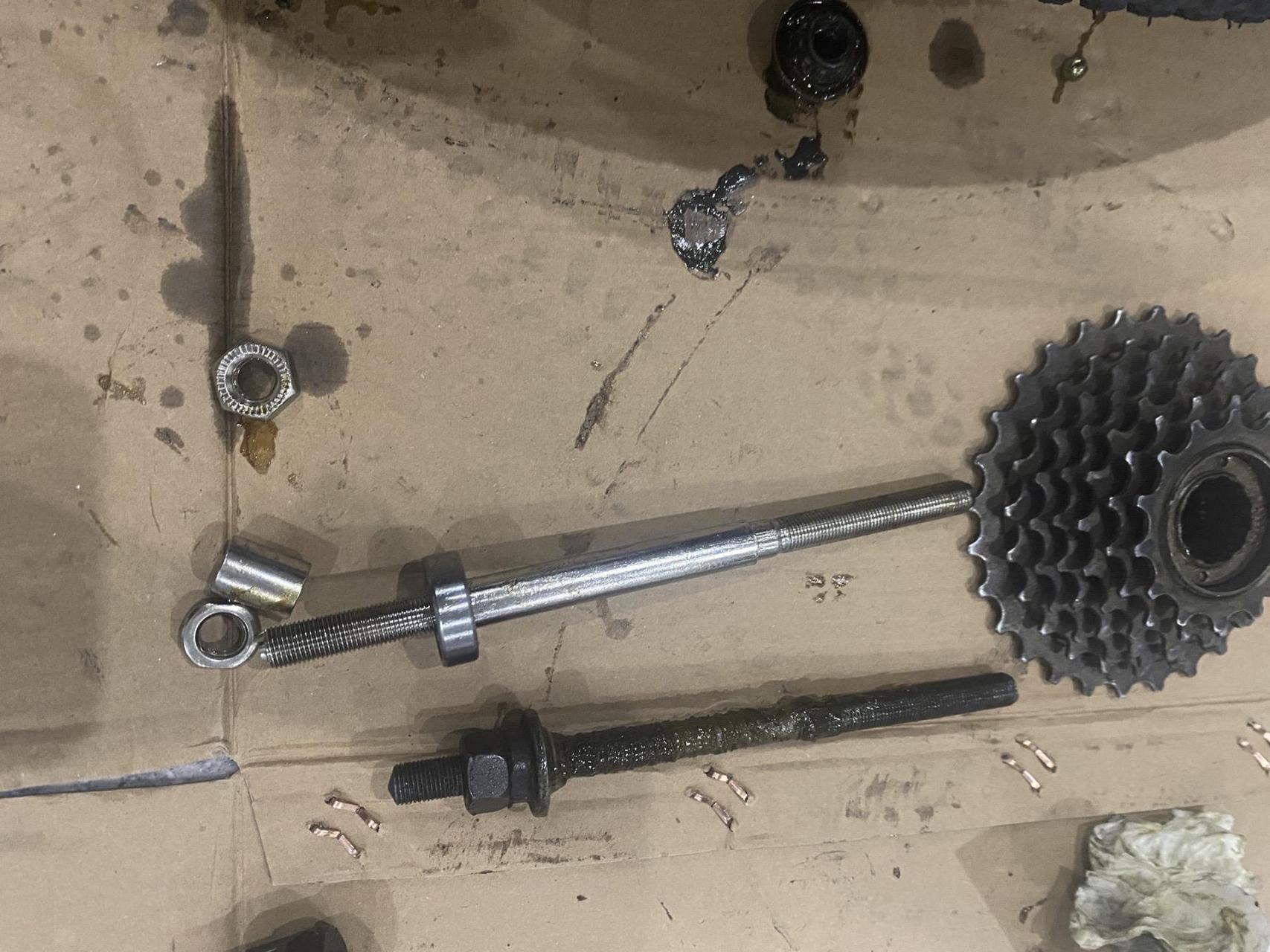 山地车滚珠轴改轴承轴.