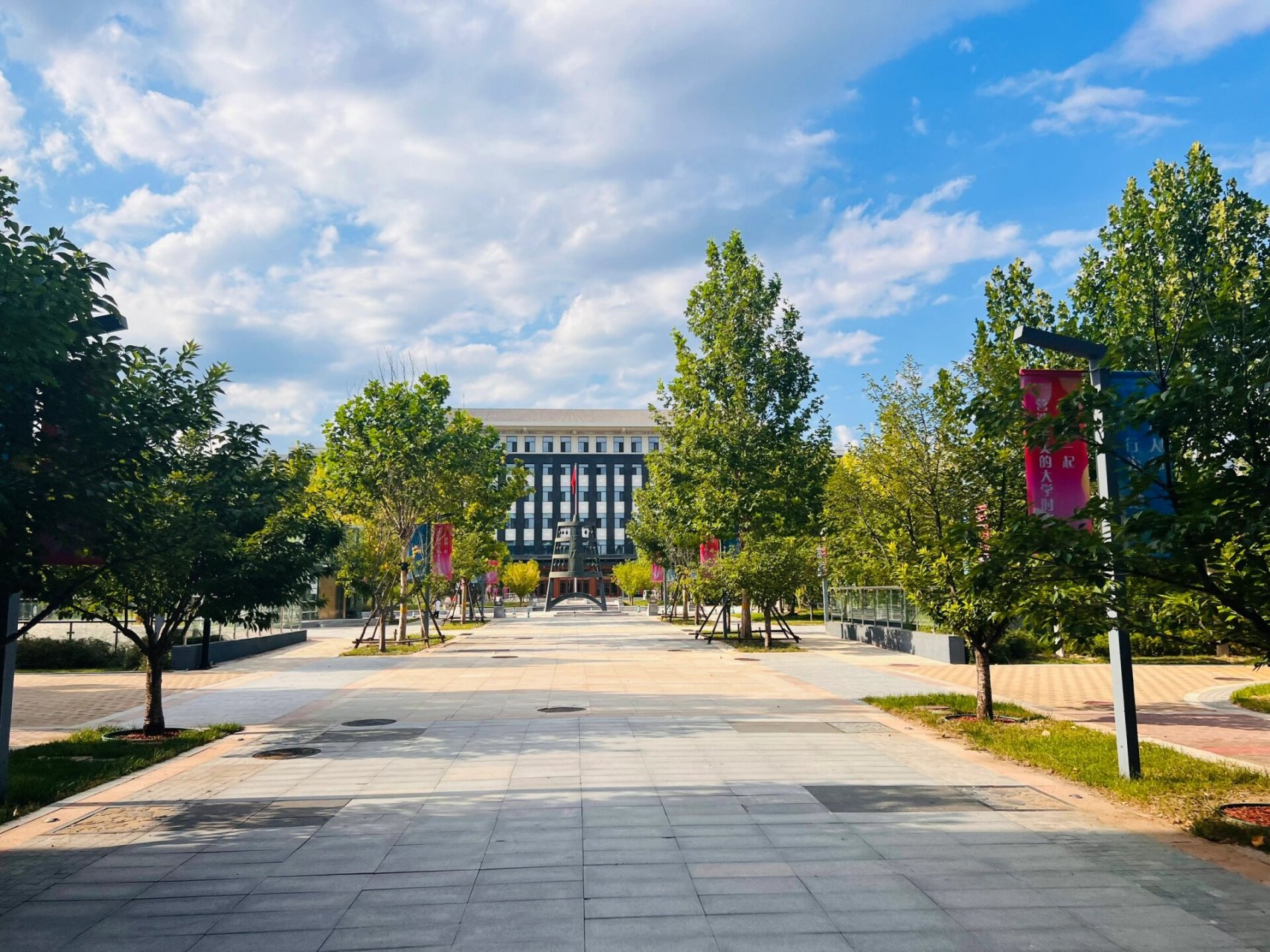 北京大学昌平校区图片