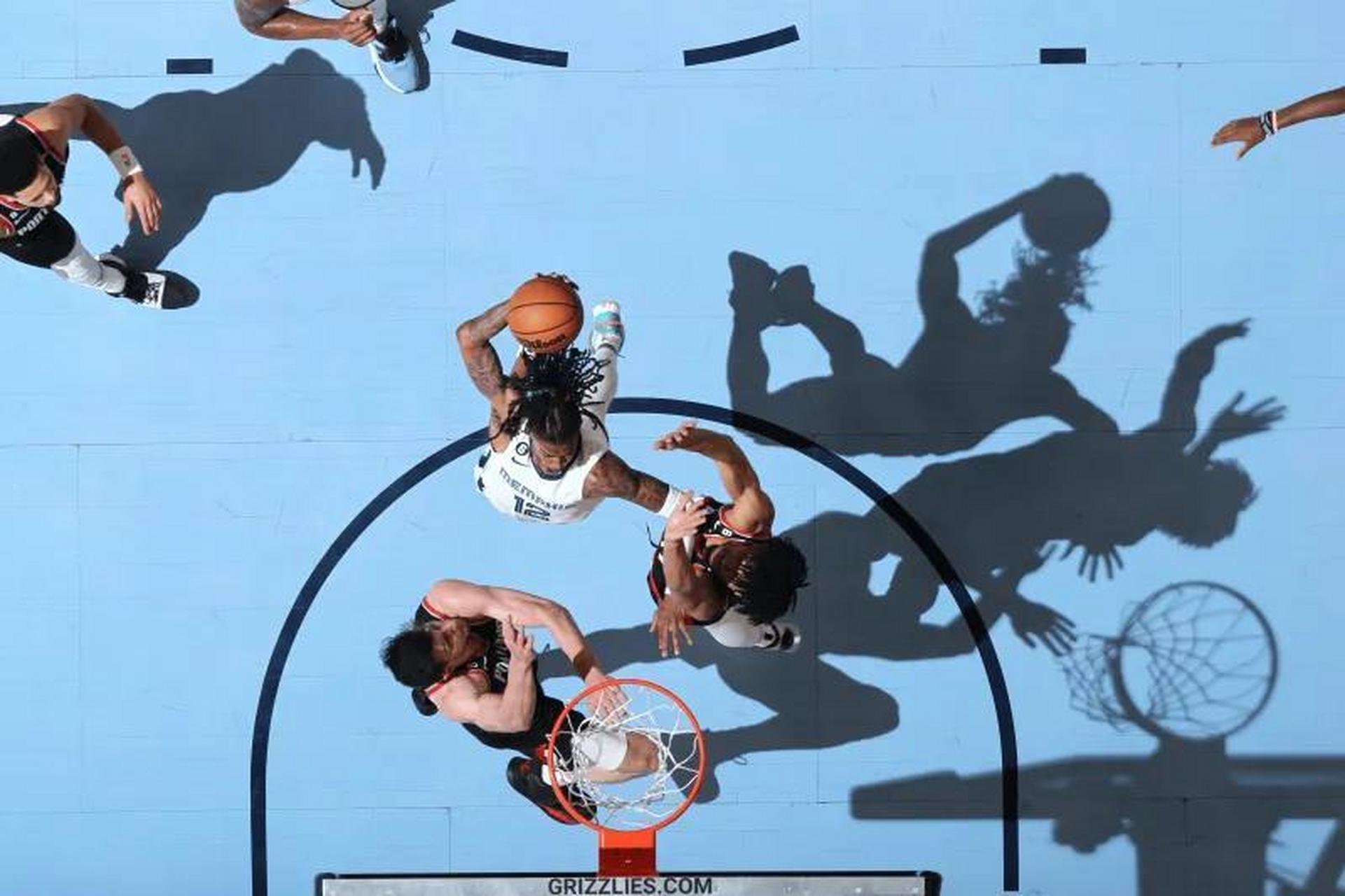 nba本赛季最佳背景板:灰熊主场地板!