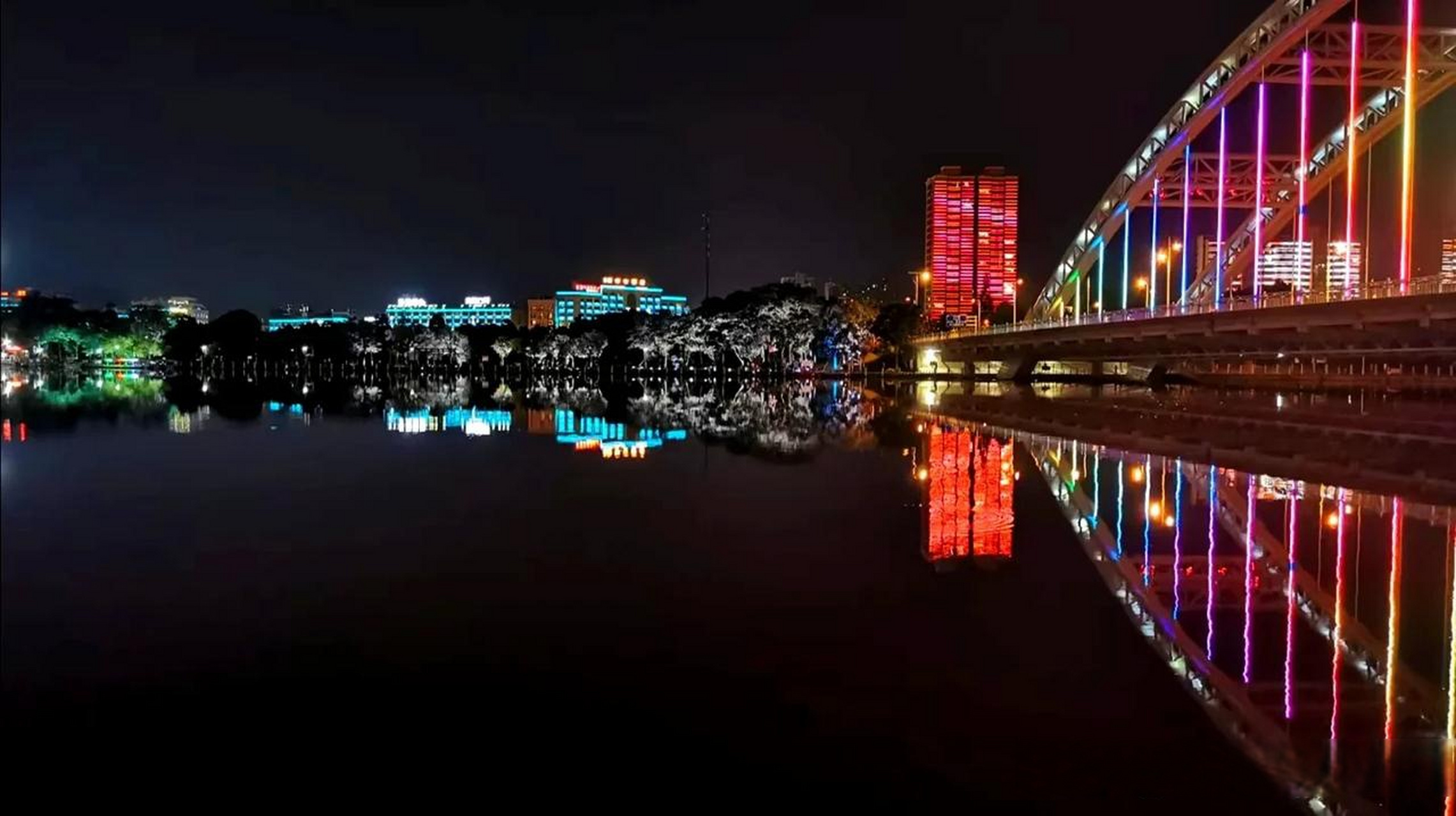 随手拍下美丽的夜晚 东阳江北-中山大桥