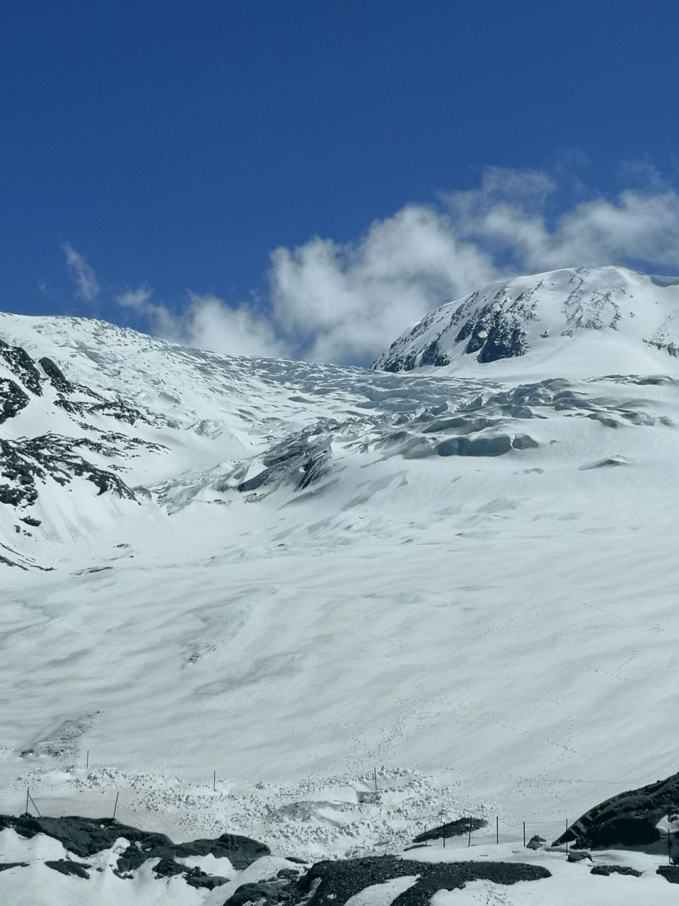 来古冰川~东嘎 东嘎冰川是来古冰川群六大冰川之一,海拔4600多米,周围