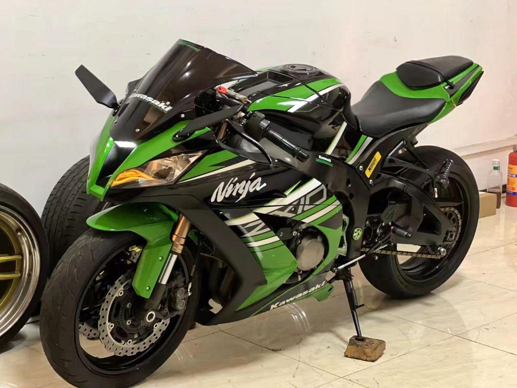 12年川崎大牛 成色,车况漂亮  带3个动力模式,ktrc防侧滑  帅气能量条