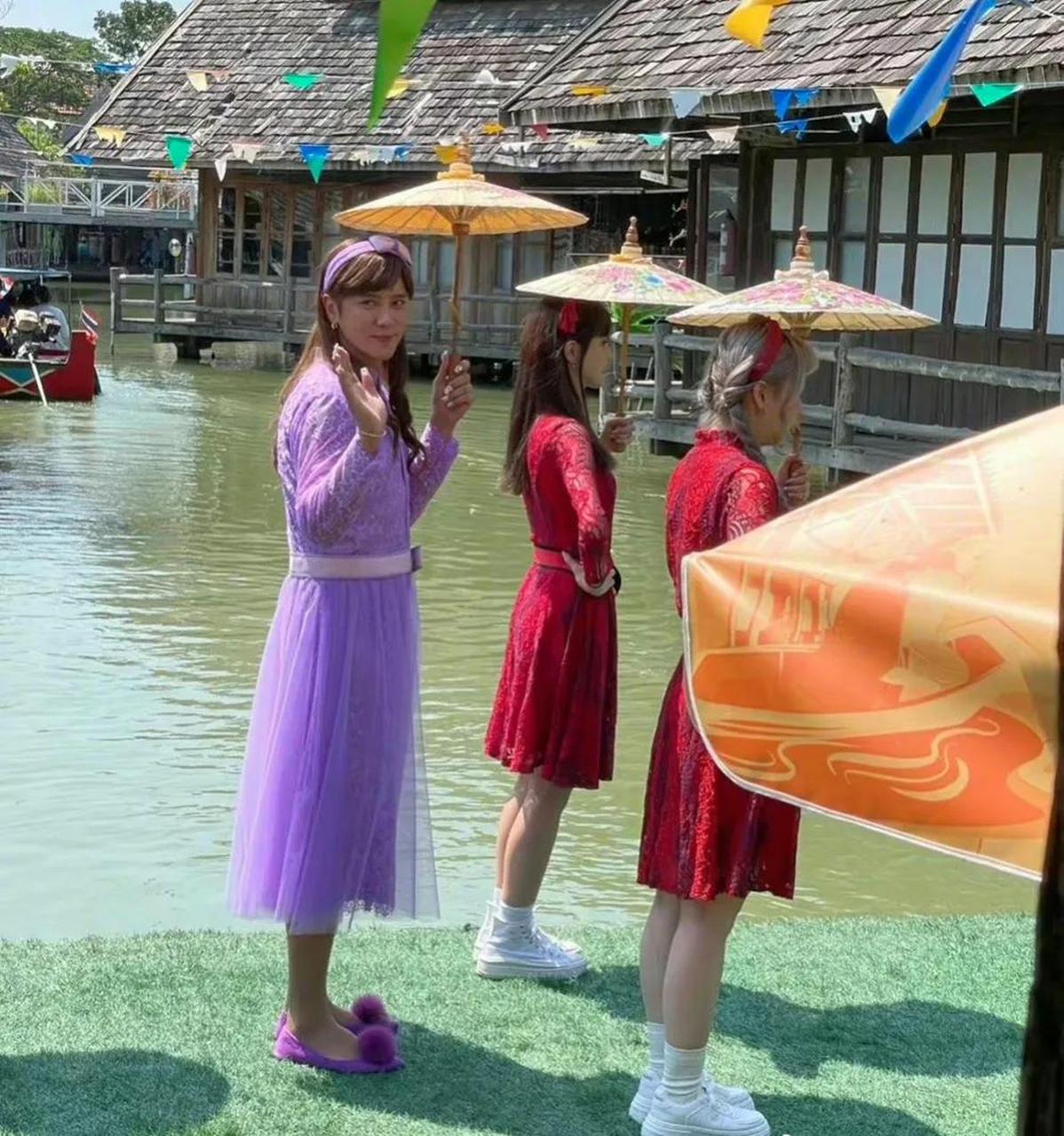 有网友拍到罗志祥穿着女装,以朱碧石身份在泰国参加活动
