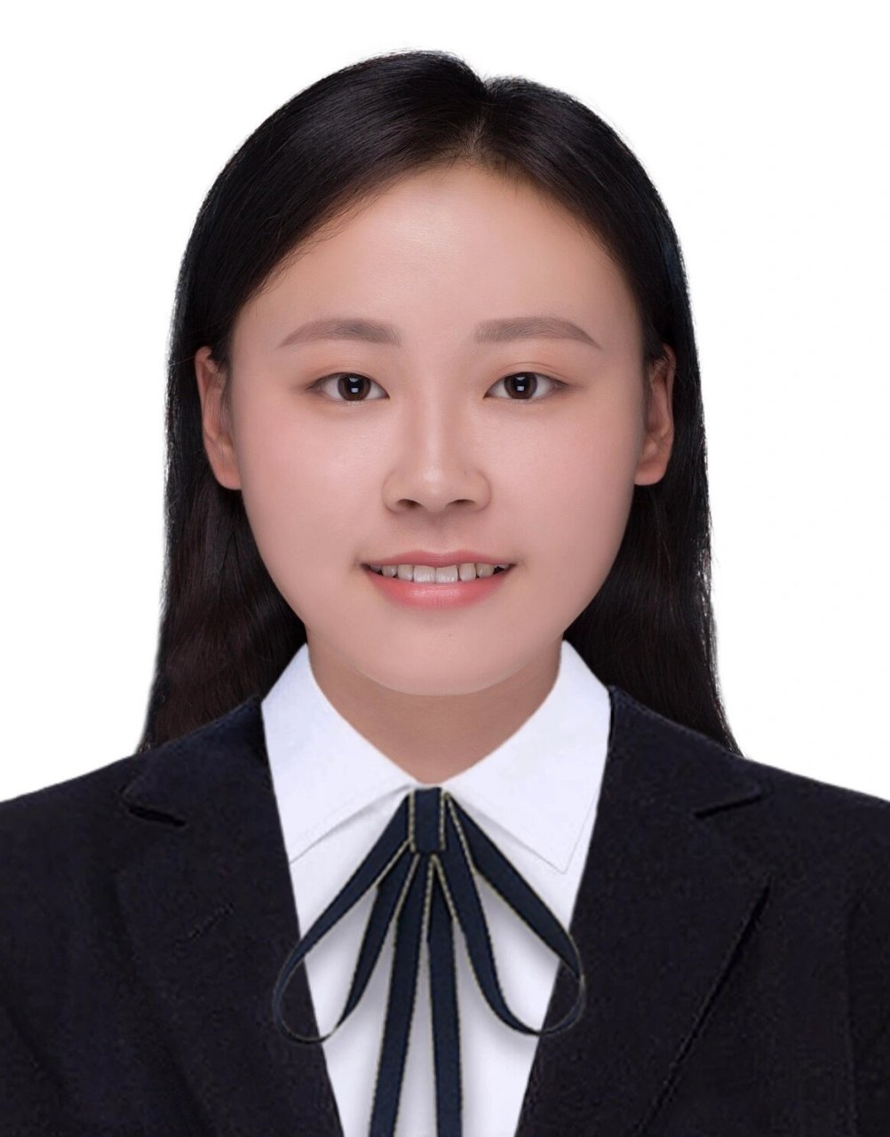 如何用手机免费给证件照换深色衣服  因为入职要求提供白色背景深色