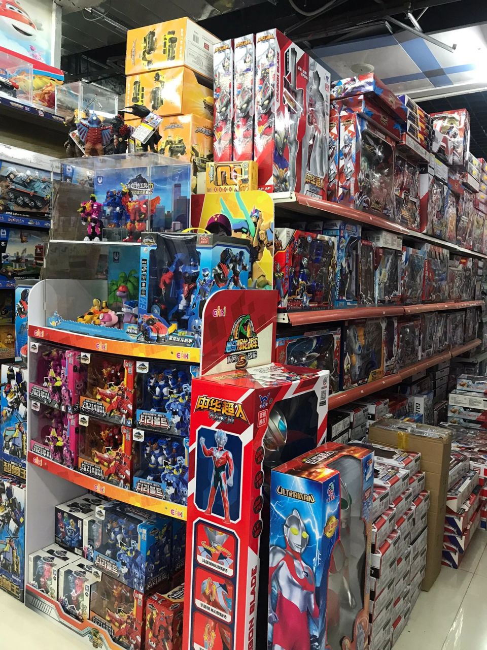 南宁玩具批发市场 今天带孩子去批发市场 误打误撞发现玩具批发场