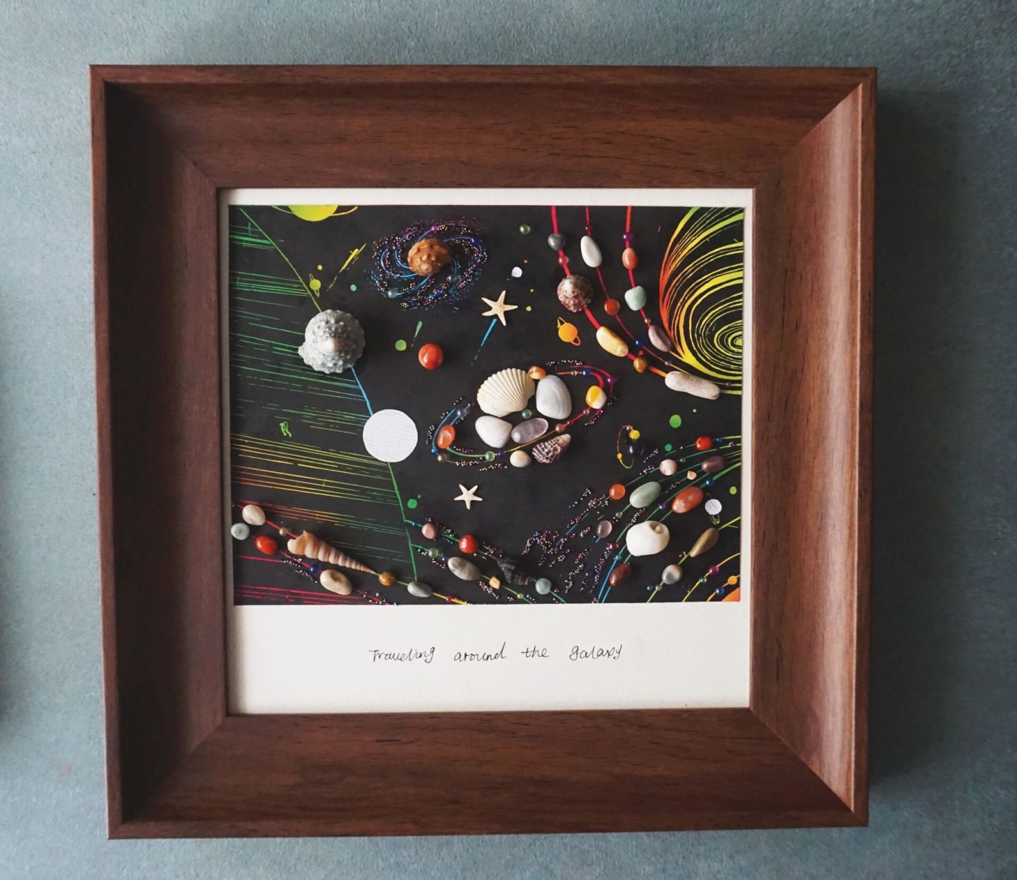 贝壳石头行星画-漫步宇宙 浩渺宇宙,漫步其间.