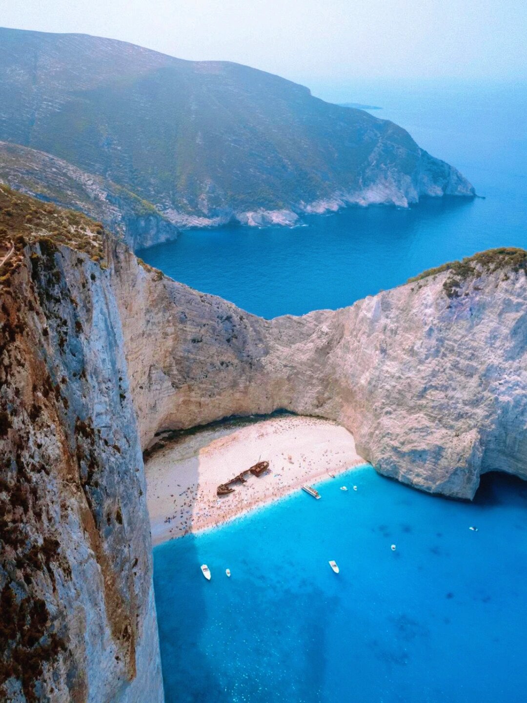 希腊沉船湾|美到令人失语的蓝