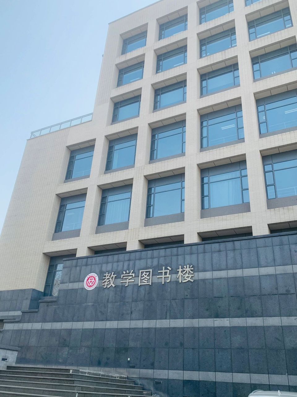 据说这所学校男生不让进 中华女子学院半日游