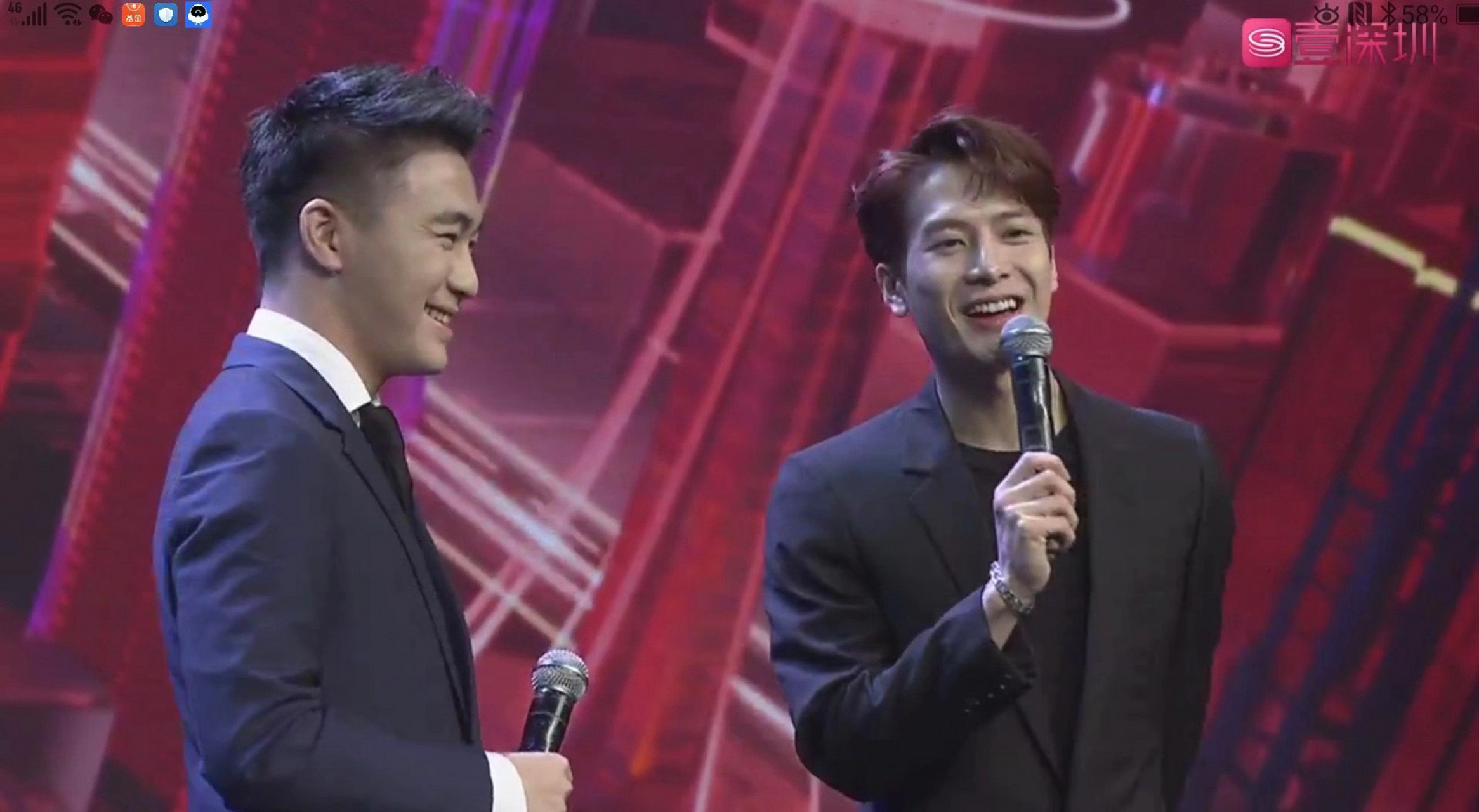 以后要多来深圳看我们呀[亲吻][亲吻] #王嘉尔