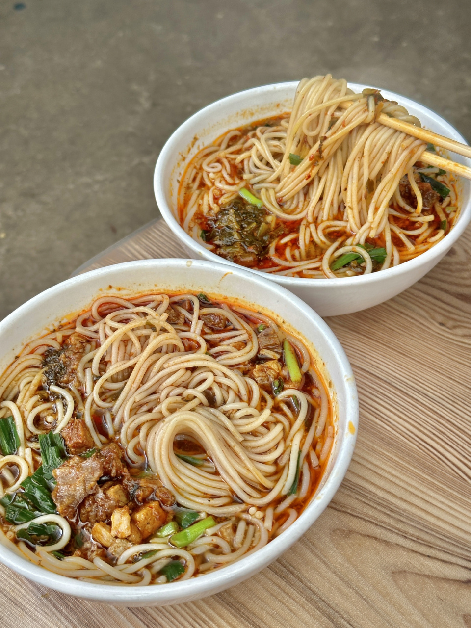 昆明 连吃十多年的官渡小锅米线9199官渡yin都认得 老昆明人绝对